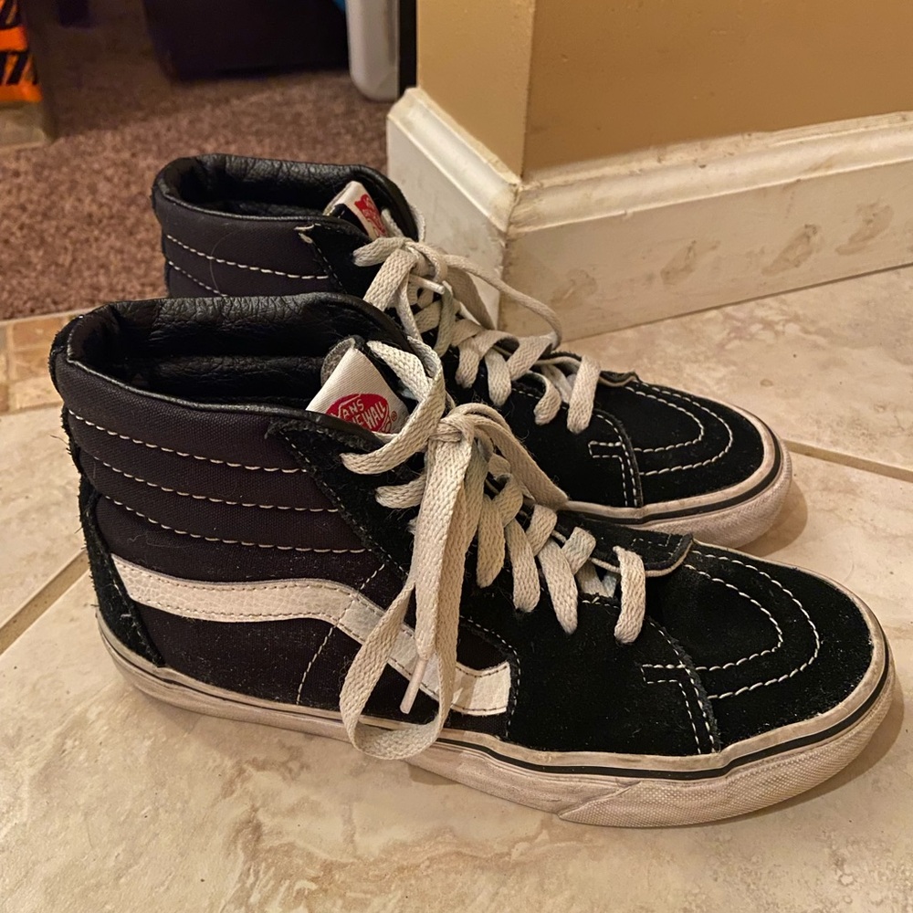 Vans Women’s Black High-Top Sneakers Size 6.5